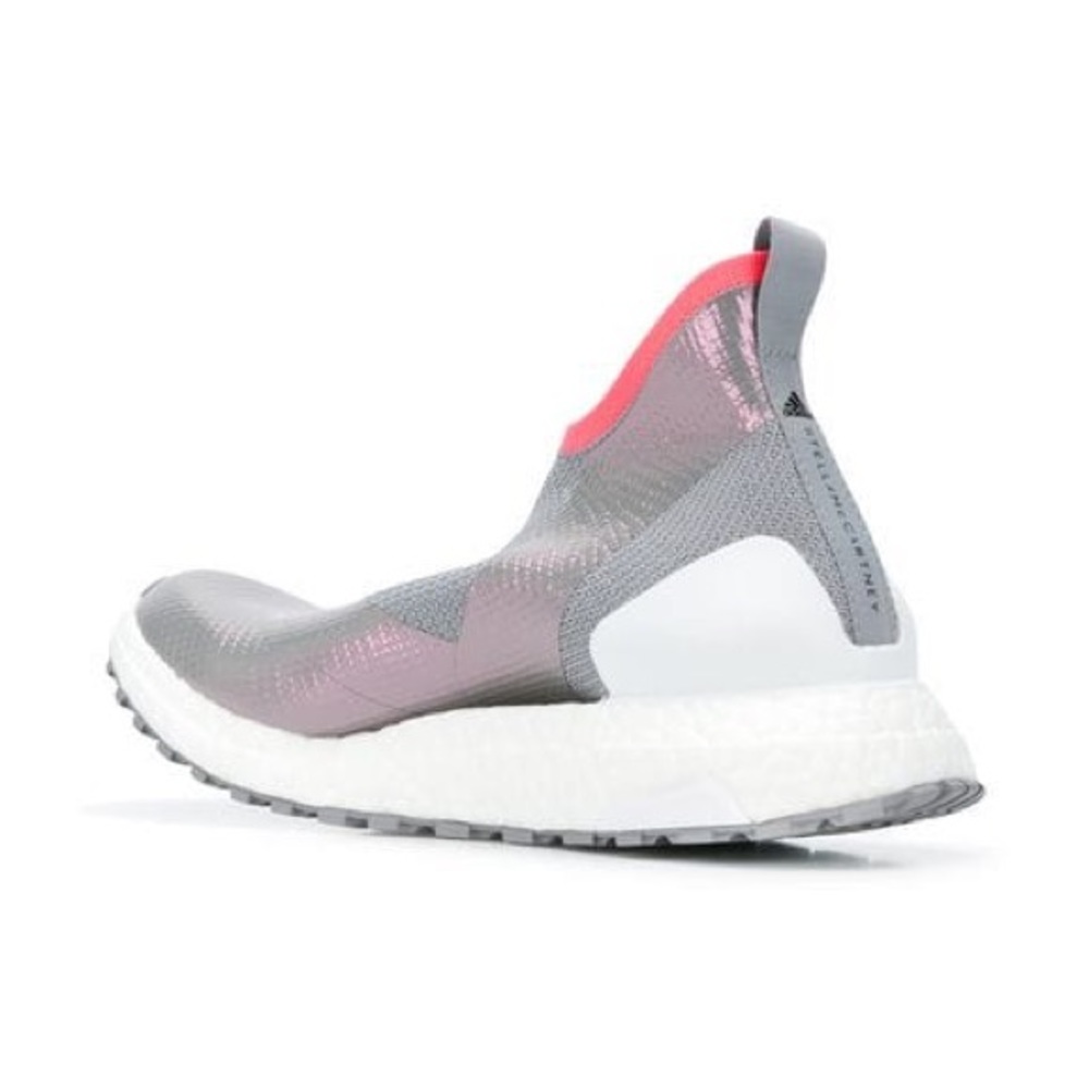 Adidas Ultraboost by Stella McCartney - Picture 5 of 8